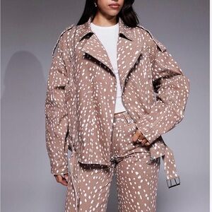 Women’s Taupe Spotted Oversized Jacket - Unbranded